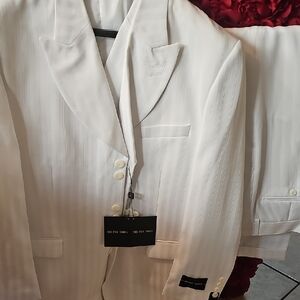 Milano Moda NWT Men's White Striped 3 Piece Suit JACKET 44R PANTS 38R